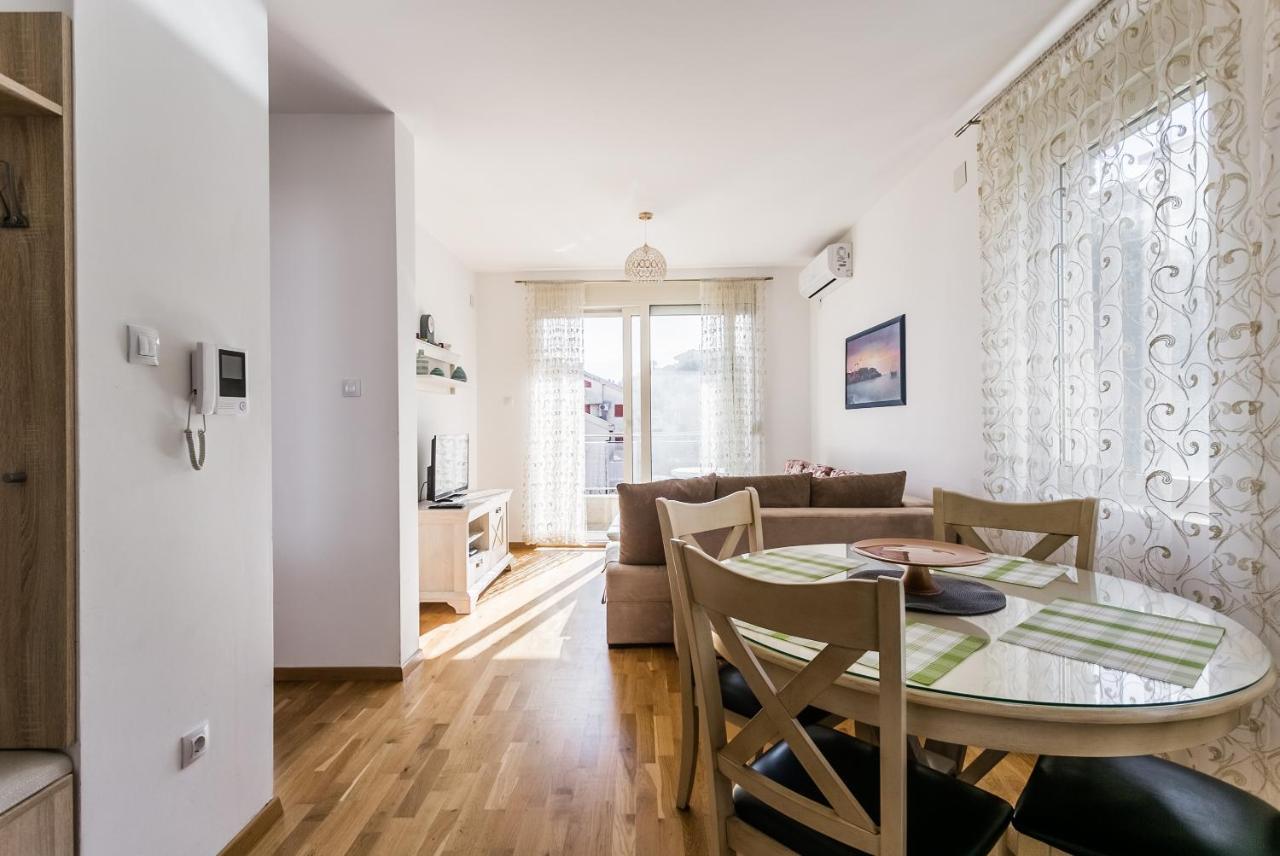 Apartments Lora Cetinjska Будва Екстериор снимка